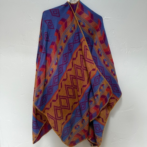 Eddie Bauer Reversible Wrap – Purple & Blue - Picture 7 of 8